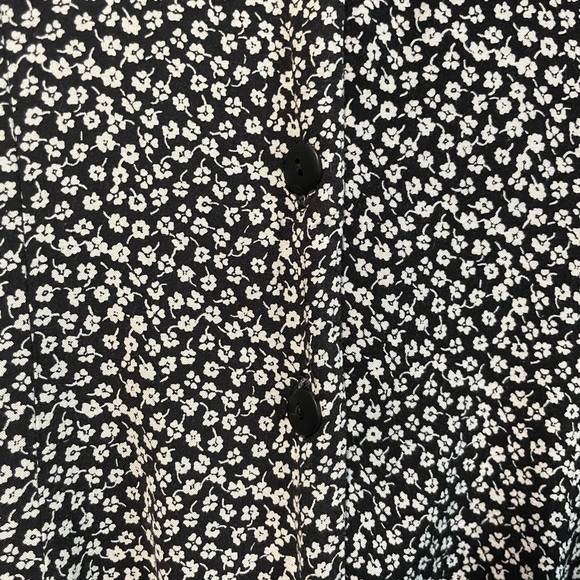 Vintage V-Neck Long-Sleeve Floral  Print Dress - Picture 6 of 9